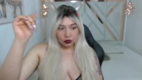 Jackie online show from February 16, 7:45 pm