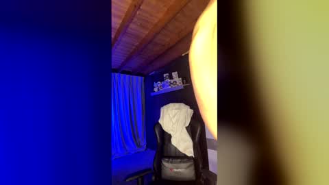 JC online show from April 5, 7:22 pm