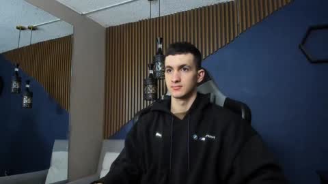 Snapshot of jacksonolsenn chatting on February 6, 12:15 pm Jackson Olsen online show from February 6, 12:15 pm