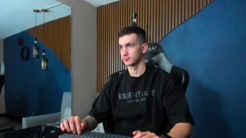 Snapshot of jacksonolsenn chatting on February 1, 12:04 pm Jackson Olsen online show from February 1, 12:04 pm