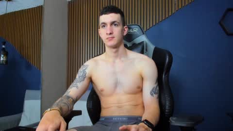 Snapshot of jacksonolsenn chatting on February 7, 3:08 pm Jackson Olsen online show from February 7, 3:08 pm