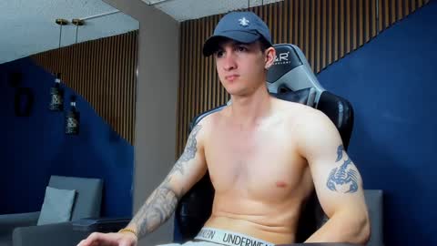 Snapshot of jacksonolsenn chatting on January 26, 3:25 pm Jackson Olsen online show from January 26, 3:25 pm