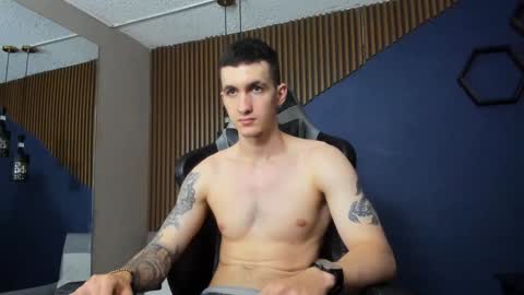Snapshot of jacksonolsenn chatting on February 6, 6:24 pm Jackson Olsen online show from February 6, 6:24 pm