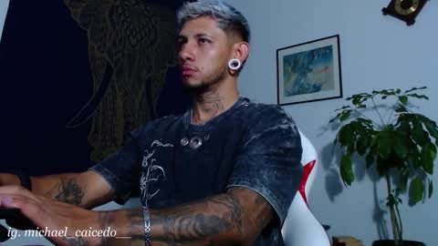 Michael Caicedo online show from October 9, 5:24 am