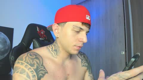 jacobb116 online show from September 22, 12:59 am