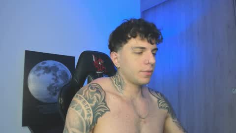 jacobb116 online show from November 5, 1:18 am