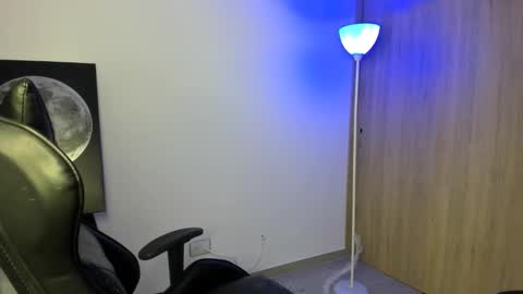 jacobb116 online show from January 14, 1:46 am