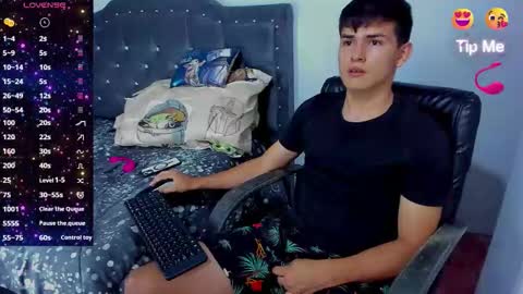 Snapshot of jacobb_lee chatting on October 3, 9:01 pm Jacob Lee online show from October 3, 9:01 pm