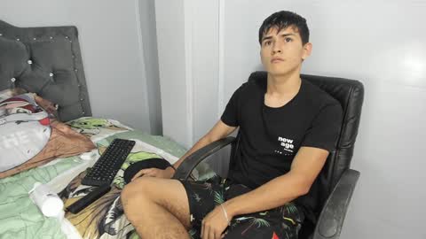 Snapshot of jacobb_lee chatting on January 31, 1:45 pm Jacob Lee online show from January 31, 1:45 pm