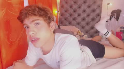 jacobelord online show from April 12, 2:21 pm