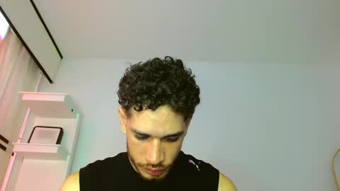 Snapshot of jacobmurphy2103 chatting on September 19, 4:44 pm JACOB ROBIN online show from September 19, 4:44 pm