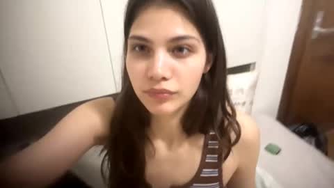 Sarah online show from February 18, 5:13 pm