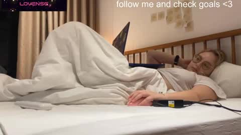 jacywinslat online show from December 22, 12:56 pm