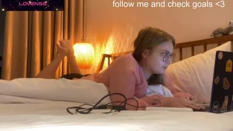 jacywinslat online show from December 14, 11:05 am