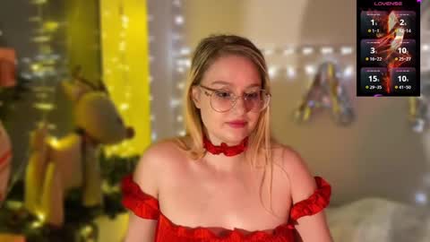 Snapshot of jacywinslat chatting on January 22, 8:59 pm jacywinslat online show from January 22, 8:59 pm
