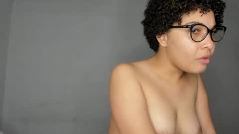 Jadeleidy Dorthini online show from November 2, 10:21 pm