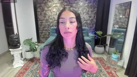 Snapshot of jade_porn chatting on September 18, 10:52 am Jade independent model online show from September 18, 10:52 am