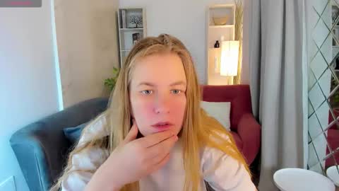 Jade online show from September 12, 8:33 pm