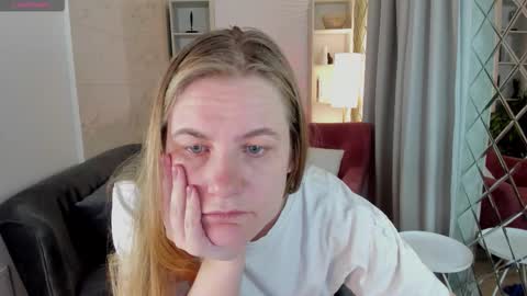 Jade online show from October 18, 8:46 pm