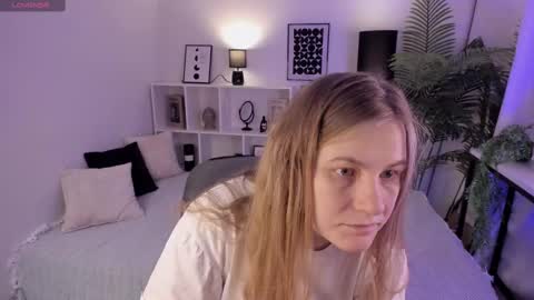 Jade online show from March 8, 8:57 pm