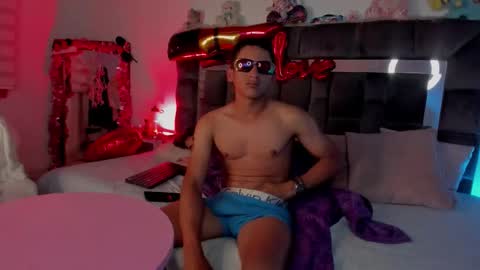 Jade online show from February 7, 7:44 am