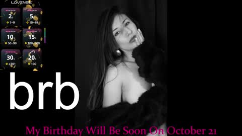 jade white  online show from October 7, 1:07 pm