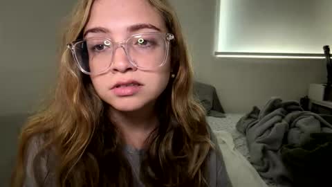 jademonroe0522 online show from January 10, 2:00 pm