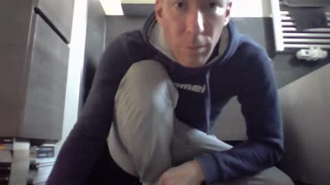 jak_81 online show from April 8, 5:54 am