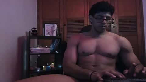 jake_hill1 online show from September 26, 5:15 am