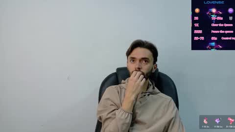 Snapshot of jake_magnuss chatting on October 17, 11:36 am Jake online show from October 17, 11:36 am