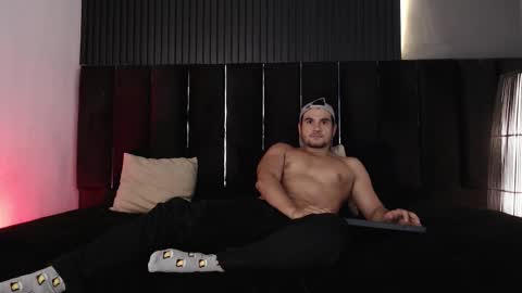 Snapshot of jake_muller1 chatting on October 31, 4:35 am Jake  online show from October 31, 4:35 am