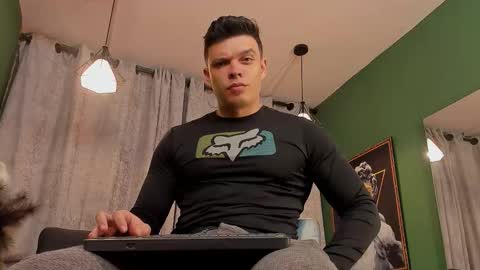 Snapshot of jakee_tyler chatting on October 25, 11:27 pm Jake Tyler online show from October 25, 11:27 pm