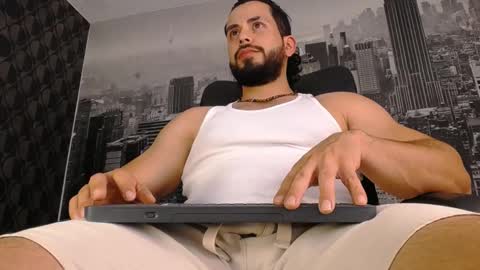 JakeSkye online show from September 19, 1:32 am