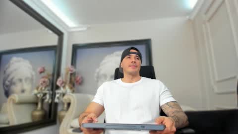 jakestone_1 online show from October 27, 4:12 am