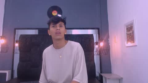 James y Kenet online show from March 2, 12:01 pm