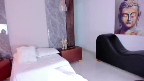 James online show from September 25, 8:16 pm