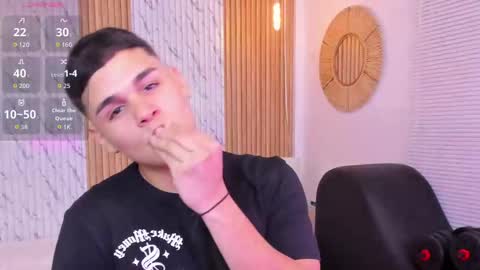 James online show from October 14, 8:12 pm