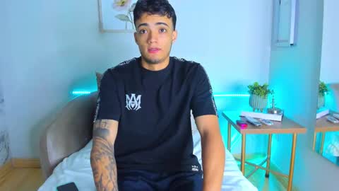 Snapshot of jamesclemont chatting on October 8, 12:07 am James Clemont online show from October 8, 12:07 am