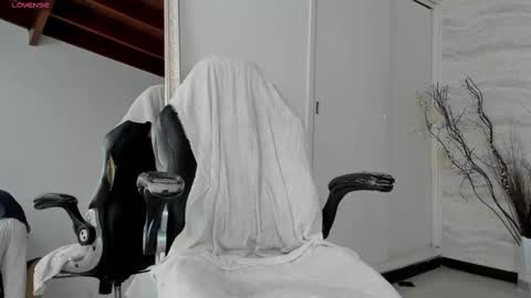 Snapshot of jamesdekker chatting on September 19, 8:01 pm jamesdekker online show from September 19, 8:01 pm