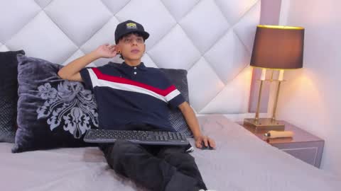 jamess_ford online show from January 17, 9:28 pm