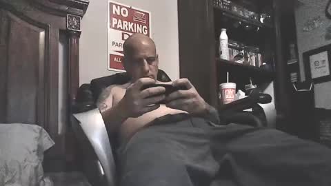 Snapshot of jamest0979 chatting on October 7, 7:04 am jamest0979 online show from October 7, 7:04 am