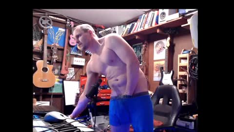 Snapshot of jameswebbscope chatting on March 10, 10:18 am Jameswebbscope online show from March 10, 10:18 am