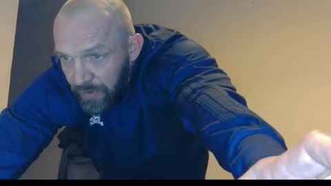 jamesy8391 online show from January 31, 4:38 pm