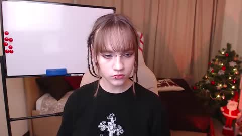 jamie_chung online show from December 18, 5:14 am