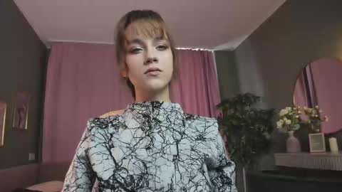 jamie_chung online show from February 8, 7:01 am