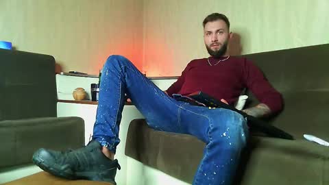 Robbie online show from March 8, 11:49 pm