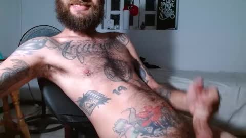 Snapshot of jammes_owen chatting on October 6, 11:00 pm Jammes. online show from October 6, 11:00 pm