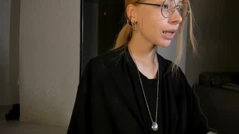 Jane online show from February 10, 9:47 pm