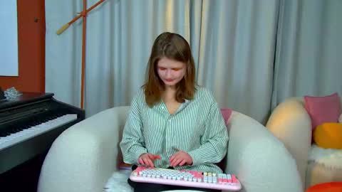 Snapshot of janerosen chatting on October 15, 6:49 am jane online show from October 15, 6:49 am