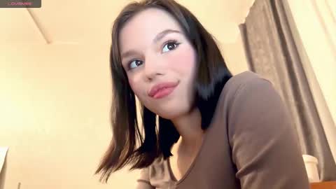 Aleksia online show from December 1, 3:32 pm